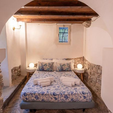 La Casa Delle Pietre Parlanti - Casa In Pietra Ai Piedi Del Parco Delle 5 Terre Bed and Breakfast Biassa Exteriör bild